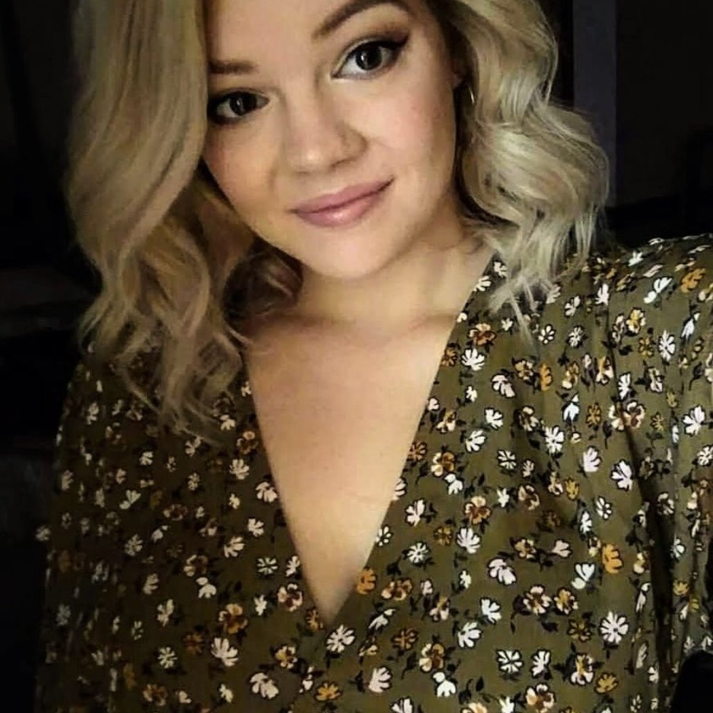 Meet your Posher, Lauren